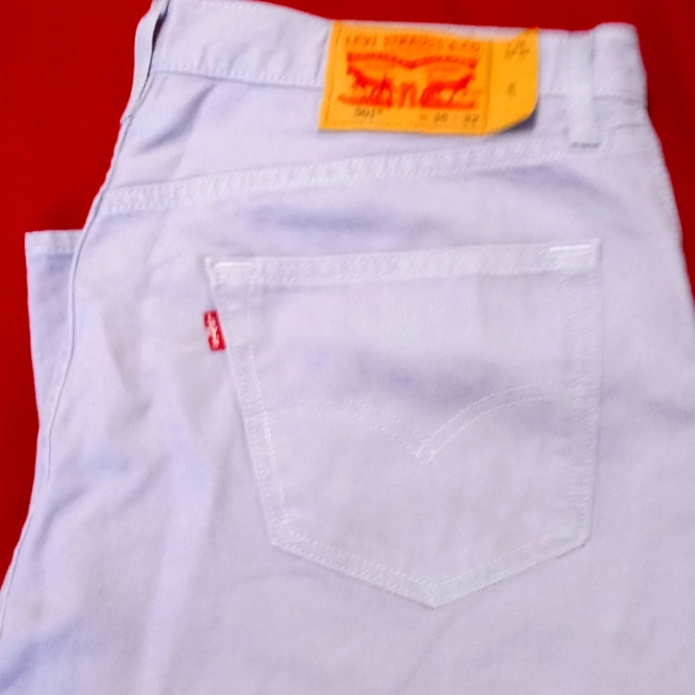 Lavender 🪻 purple Levi's jeans 👖 size 36"/32"